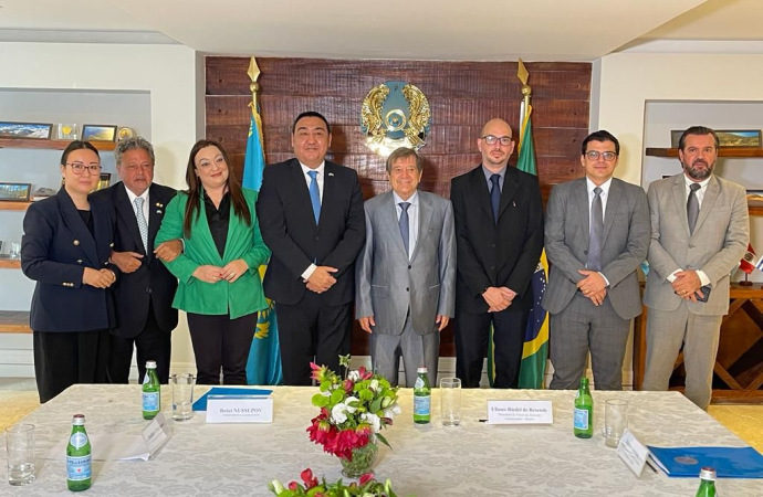 Grupo de Amizade Brasil-Cazaquistão é Lançado em Brasília